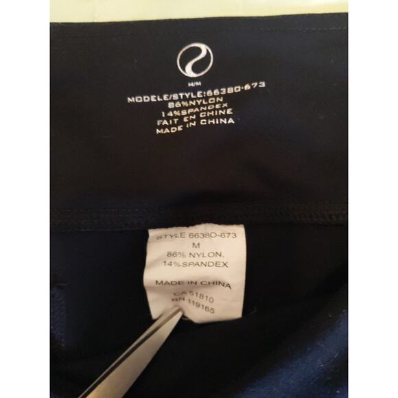 Zella Womens M Black Cinched Ankle Capri Leggings High Rise Pocket 86% Nylon - Picture 4 of 10